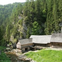 Oblazy - drevené vodné mlyny v Kavčianskej Doline